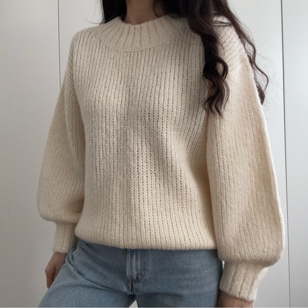 & Other Stories Cream oversized sweater with puffy sleeves XS